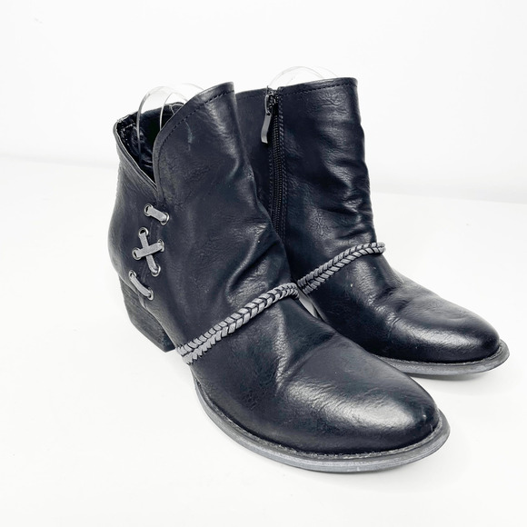 Rebels Chastity Ankle Bootie Black vegan leather whipstitch heeled Womens US 6 - Picture 1 of 5